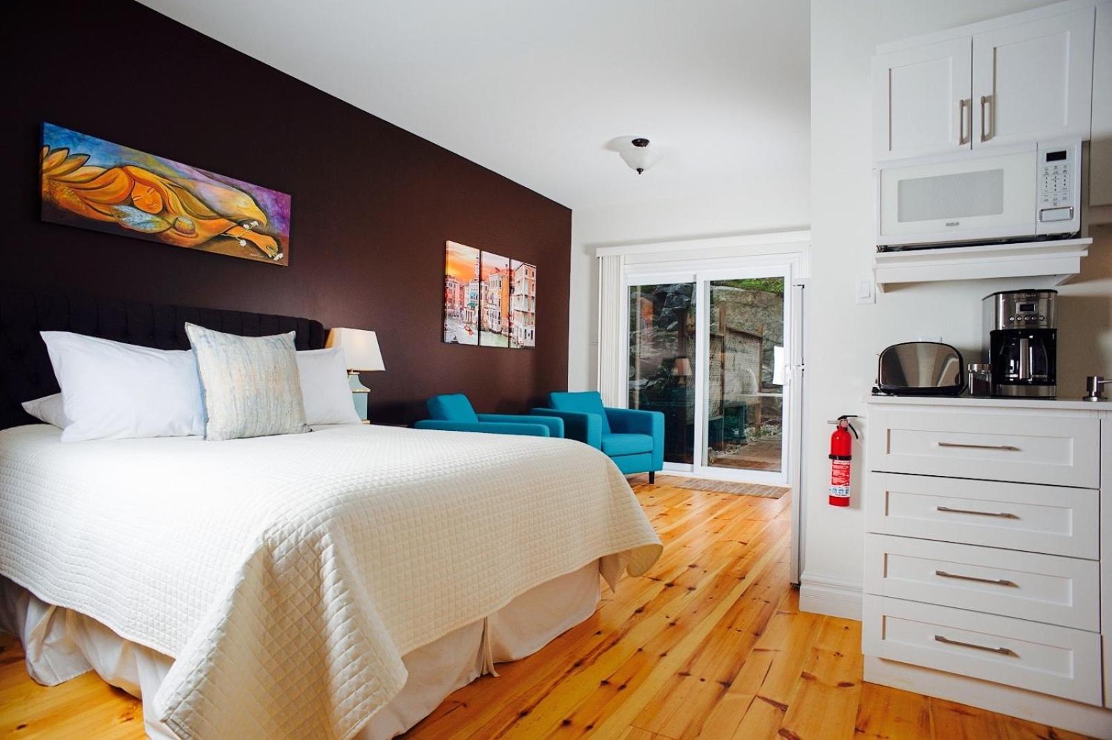 Belle De Nuit Hotel Wakefield Eksteriør billede